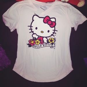Hello kitty tshirt size large